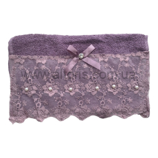 Полотенце махровое с кружевом и стразами 50*90 см - серо фиолетовое